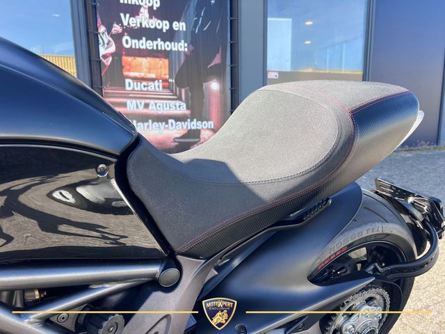 ducati - diavel-dark