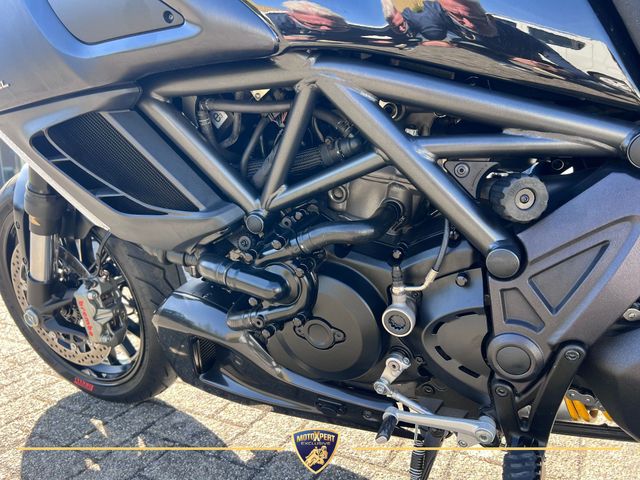 ducati - diavel-dark