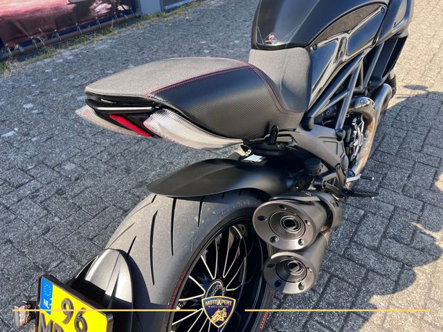 ducati - diavel-dark