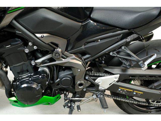 kawasaki - z900-se-performance
