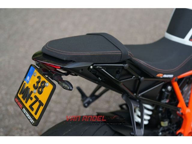 ktm - 1290-super-duke-r