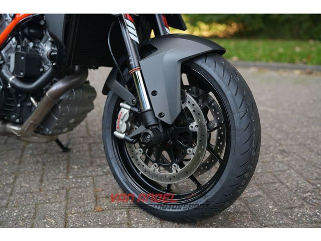 ktm - 1290-super-duke-r