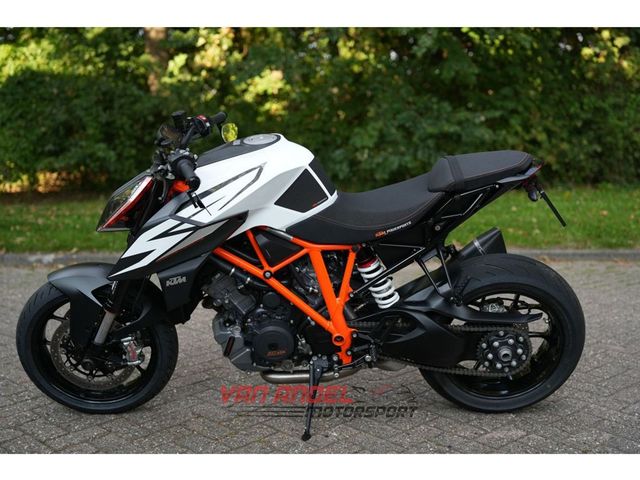 ktm - 1290-super-duke-r