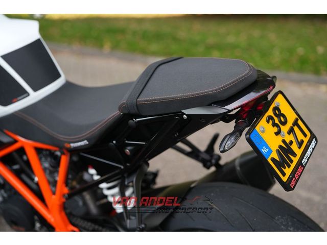 ktm - 1290-super-duke-r