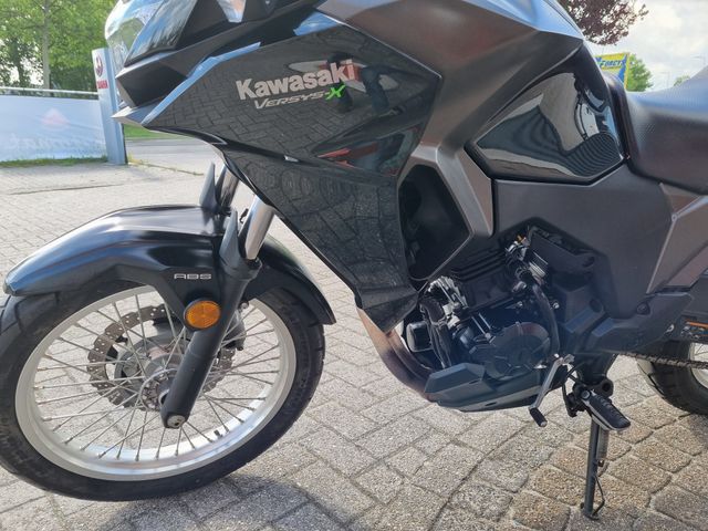 kawasaki - versys-x-300