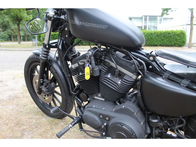 harley-davidson - sportster-iron-883