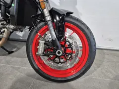 Ducati Monster V2 2026 nieuw – foto 3 van 7