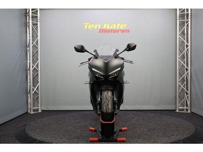 HONDA CBR 650 R – foto 3