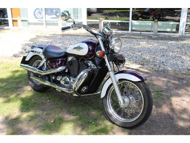 honda - vt-1100-c3-shadow