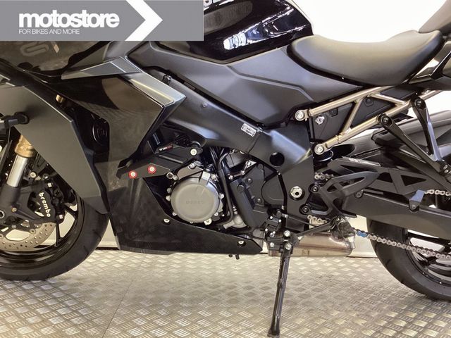 suzuki - gsx-s-1000-gt