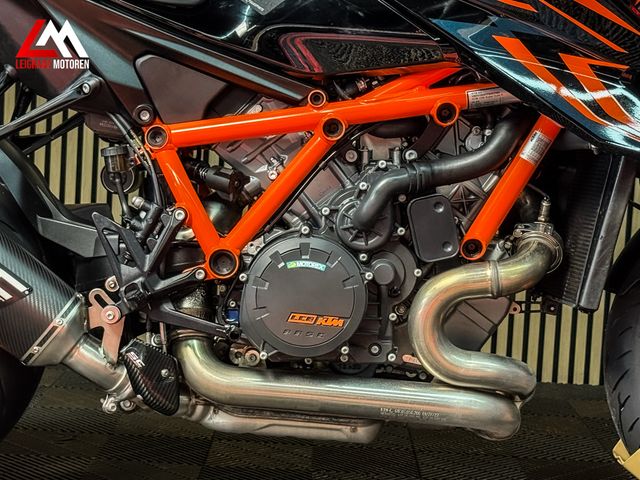 ktm - 1290-super-duke-r