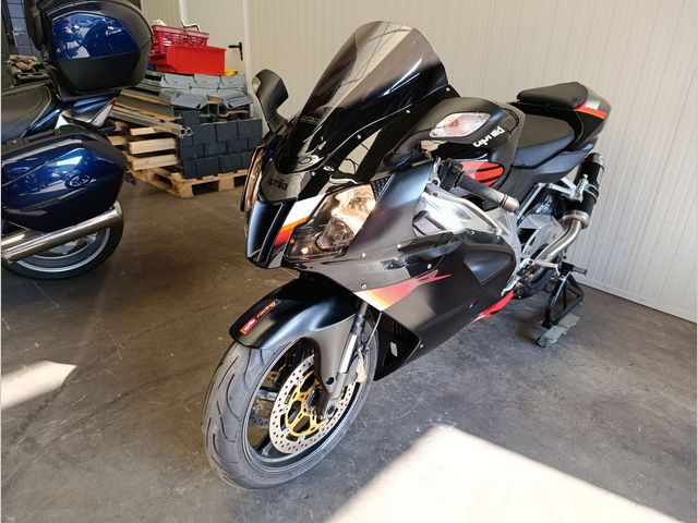 aprilia - rsv-1000-r