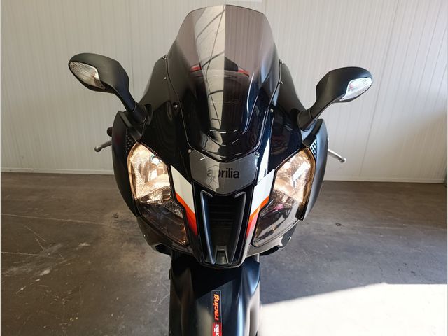 aprilia - rsv-1000-r