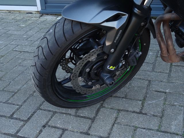 kawasaki - z650