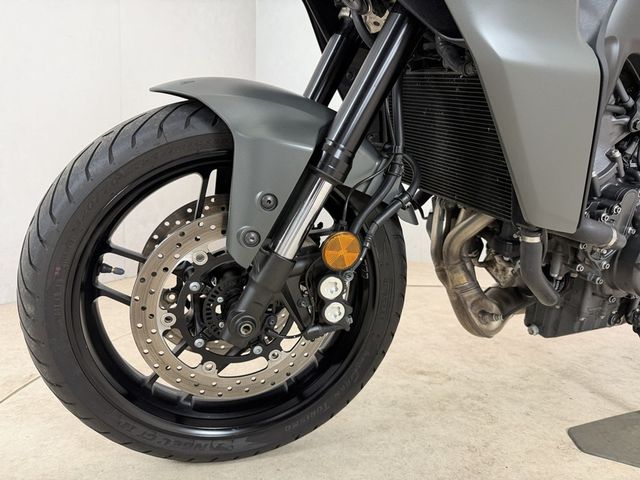 yamaha - tracer-9
