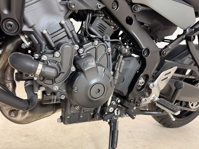 yamaha - tracer-9
