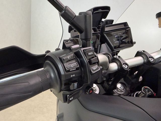 yamaha - tracer-9