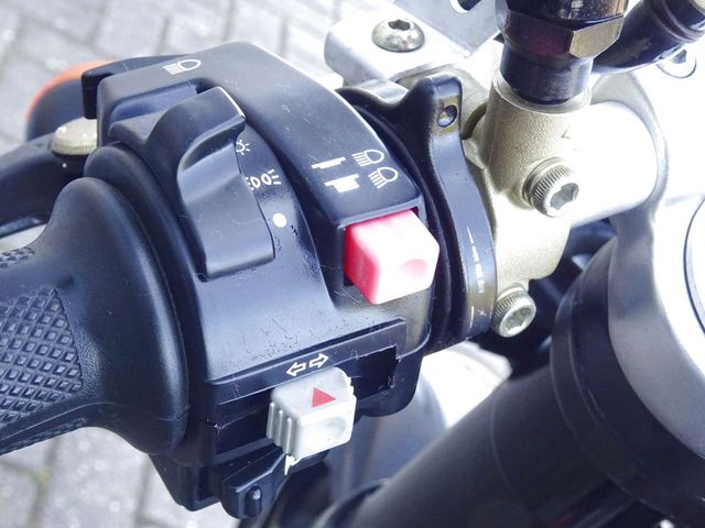 moto-guzzi - v-11-sport