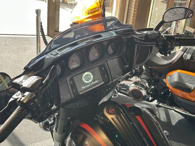 harley-davidson - street-glide-cvo-flhxse
