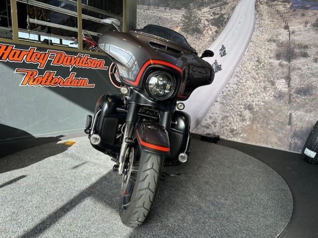 harley-davidson - street-glide-cvo-flhxse