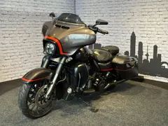 Harley-Davidson Flhxse CVO Street Glide - BTW verrekenbaar 2018 occasion – foto 9 van 13