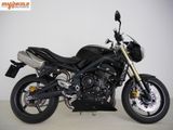 TRIUMPH STREET TRIPLE 675