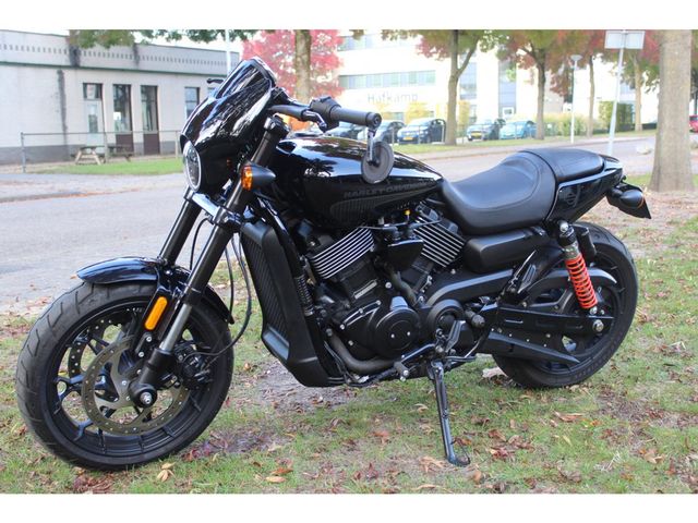 harley-davidson - street-rod