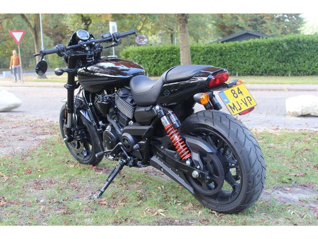 harley-davidson - street-rod