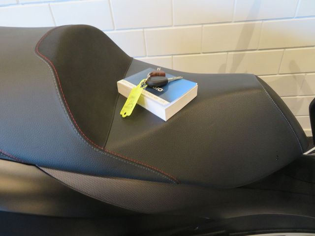 piaggio - mp3-500-lt