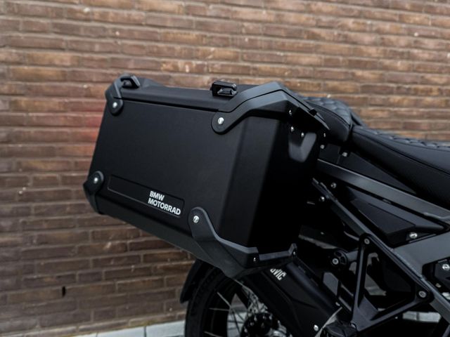 bmw - r-1300-gs-adventure