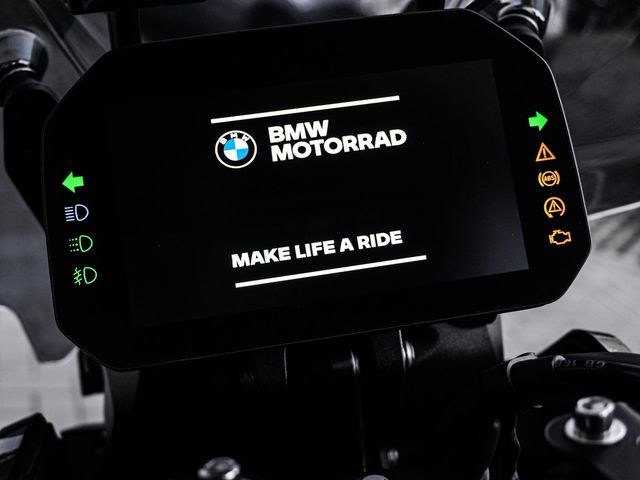 bmw - r-1300-gs-adventure