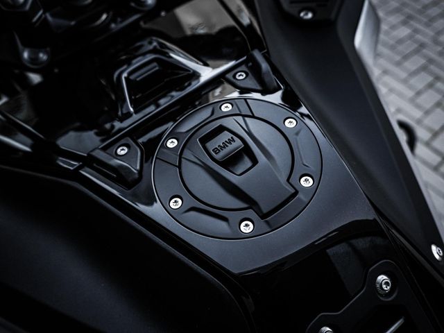 bmw - r-1300-gs-adventure