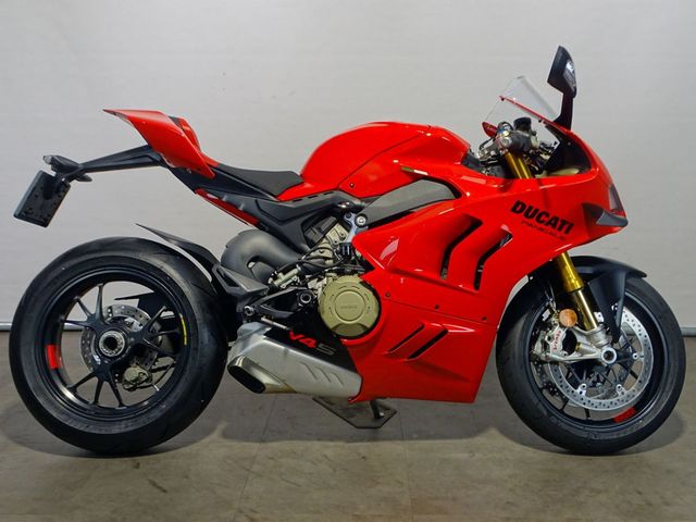 ducati - panigale-v4-s