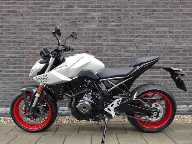 suzuki - gsx-8s