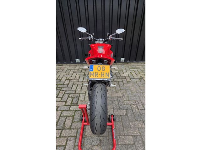 ducati - streetfighter-v2