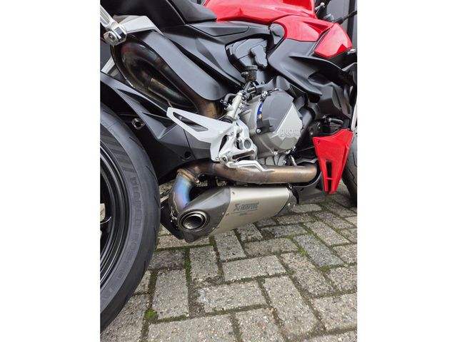 ducati - streetfighter-v2