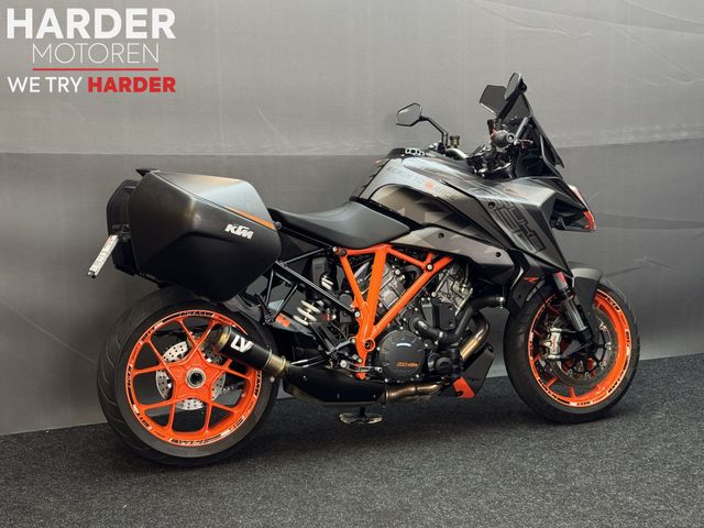 ktm - 1290-super-duke-gt