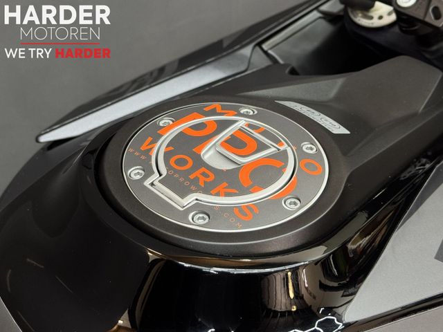 ktm - 1290-super-duke-gt