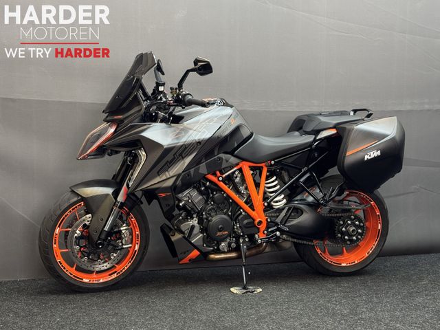 ktm - 1290-super-duke-gt
