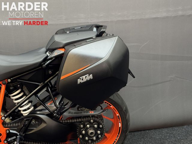 ktm - 1290-super-duke-gt