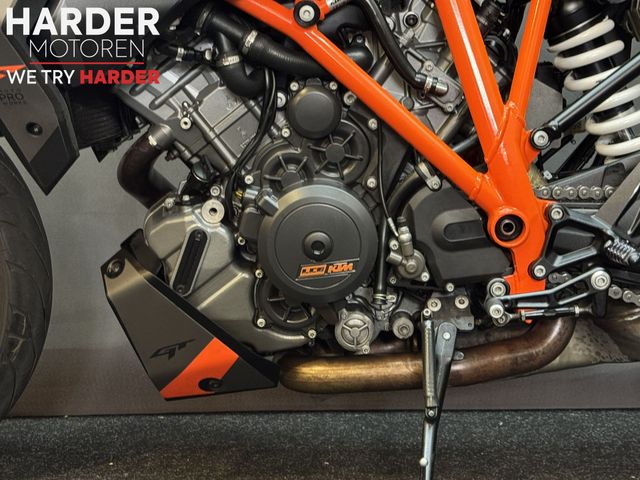 ktm - 1290-super-duke-gt
