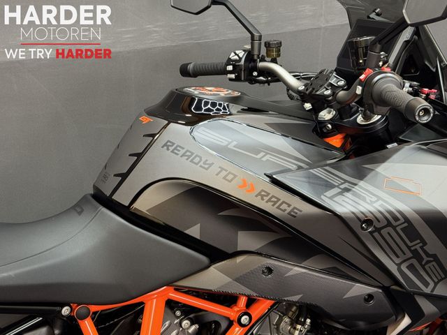 ktm - 1290-super-duke-gt