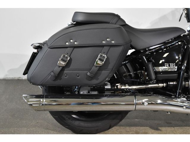 bmw - r-18-classic