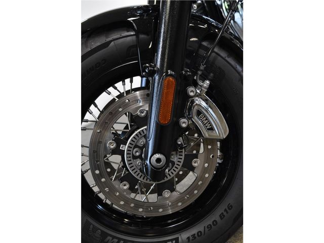 bmw - r-18-classic