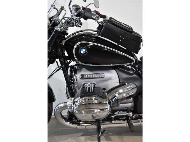 bmw - r-18-classic