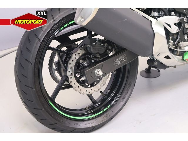 kawasaki - ninja-400