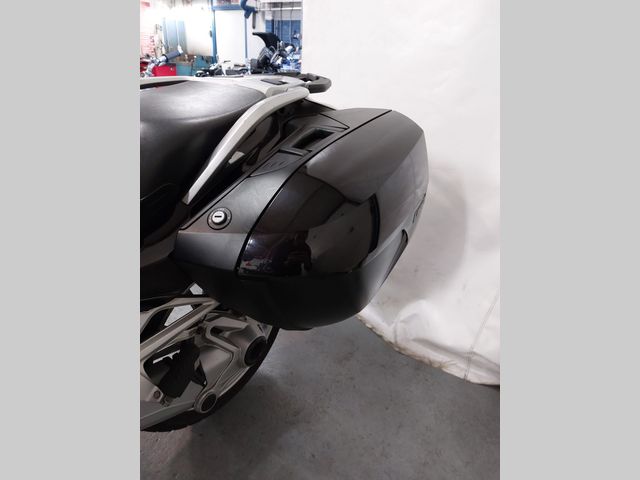 bmw - r-1200-rt-lc