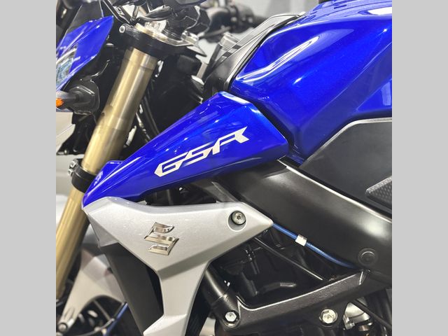 suzuki - gsr-750-a