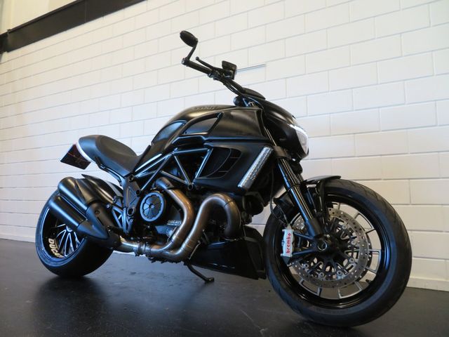 ducati - diavel