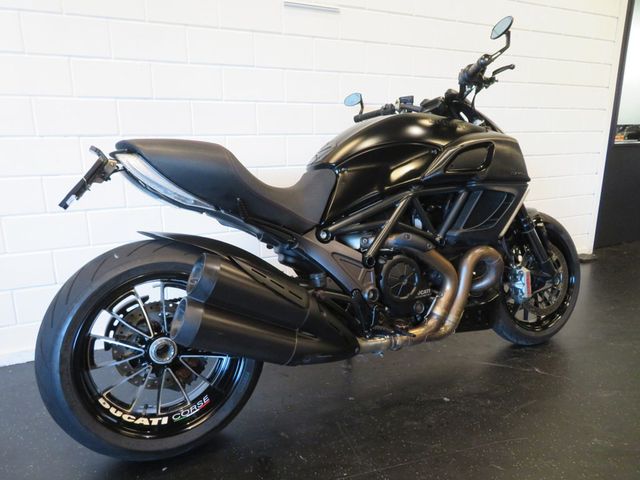 ducati - diavel